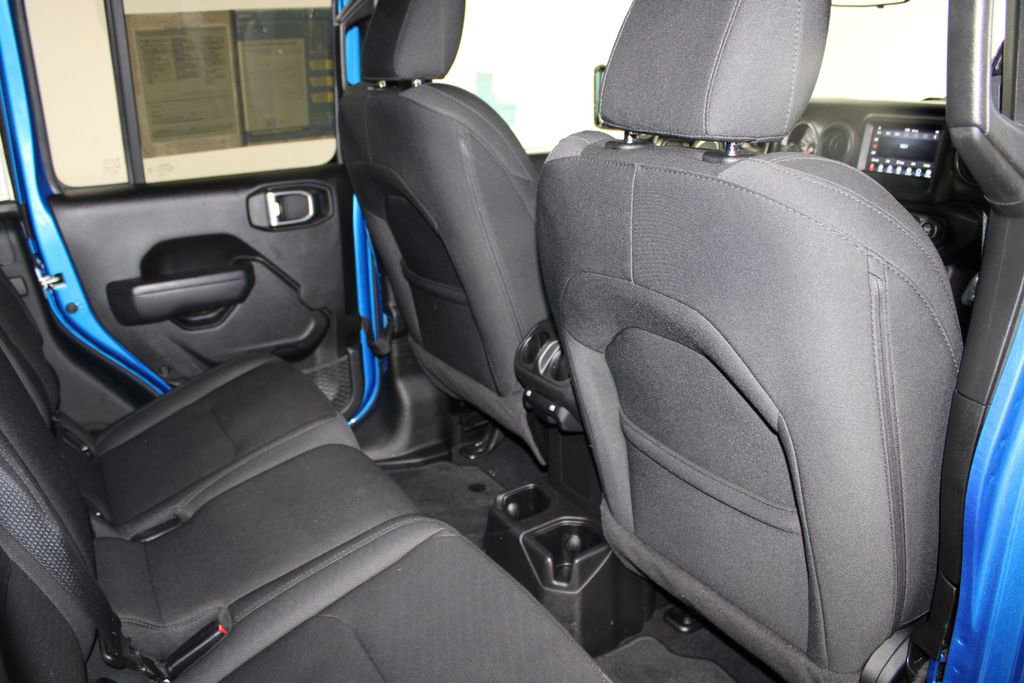 Used 2022 Jeep Gladiator Sport image 31