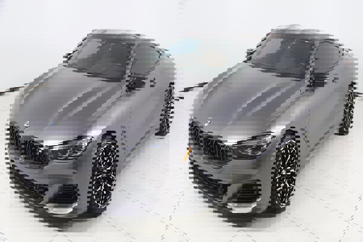 Used 2025 BMW M850i xDrive Coupe w/ M Sport Professional Package image 30