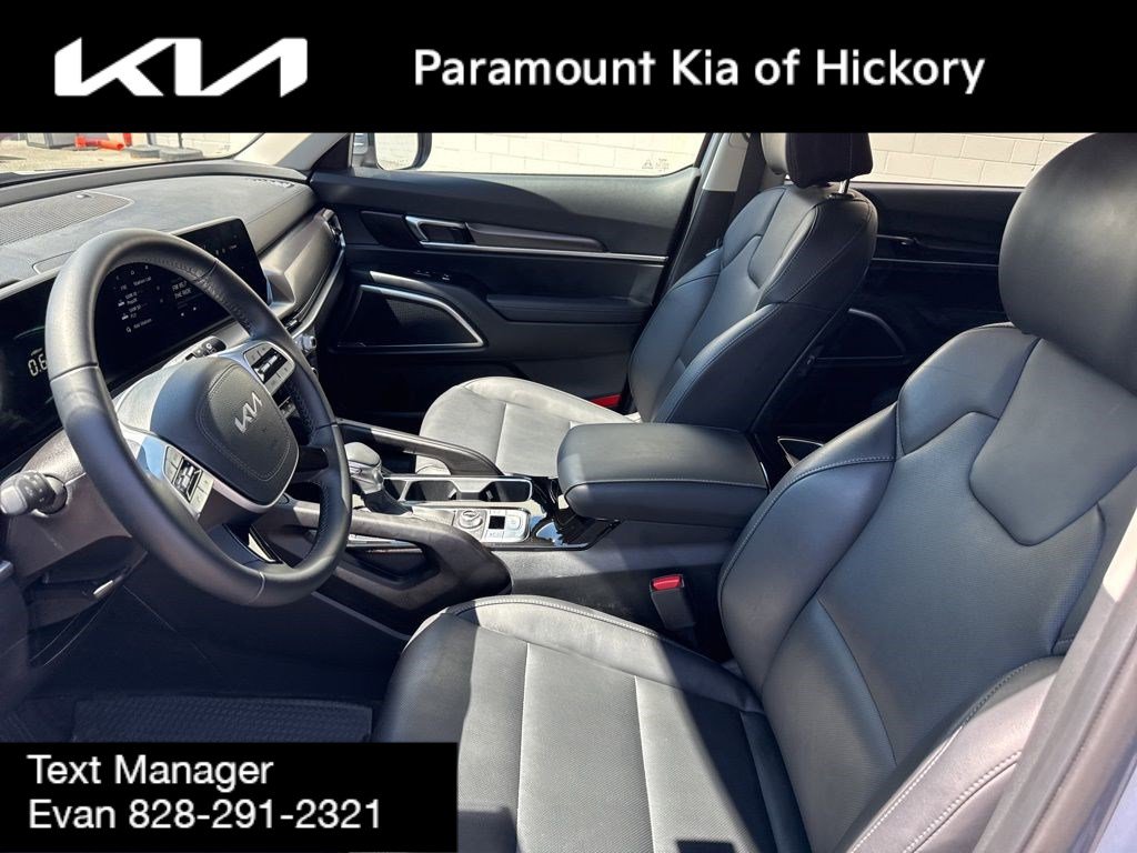 Used 2025 Kia Telluride S image 25
