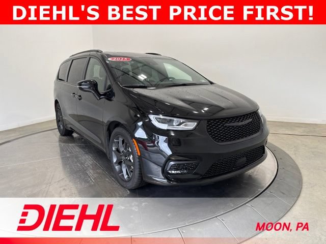 Used 2025 Chrysler Pacifica Limited FWD video 1