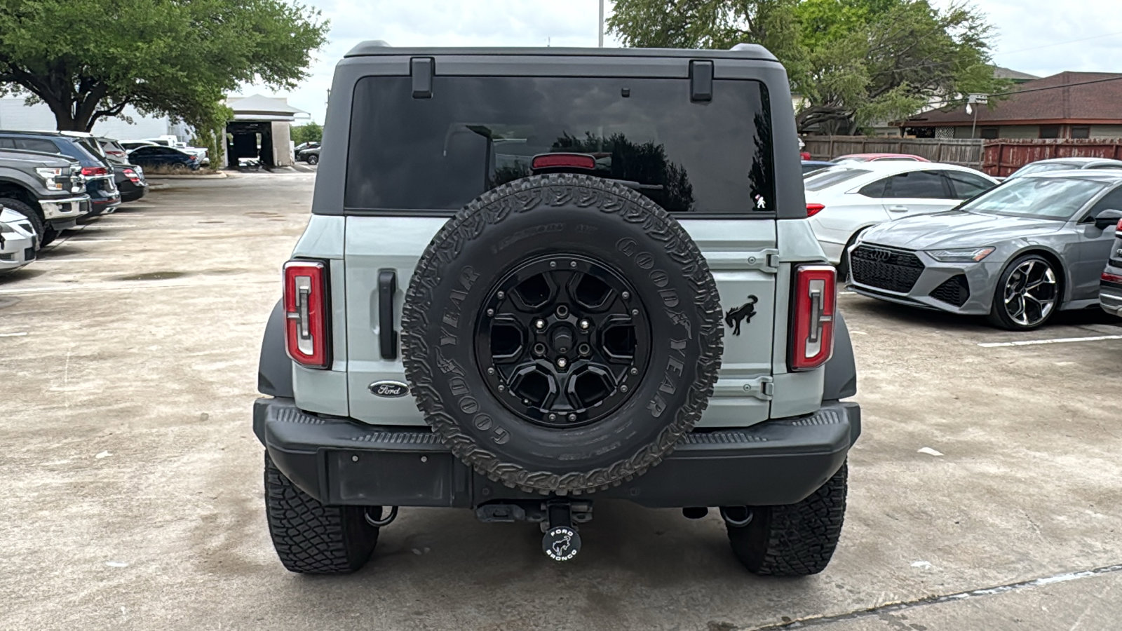 Used 2022 Ford Bronco Badlands image 6