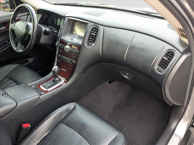 Used 2015 INFINITI QX50 Journey w/ Premium Package image 21