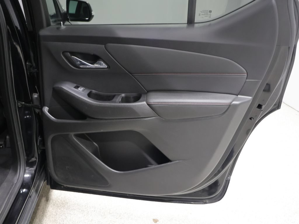 Used 2023 Chevrolet Traverse RS w/ LPO, Floor Liner Package AWD/4WD image 20