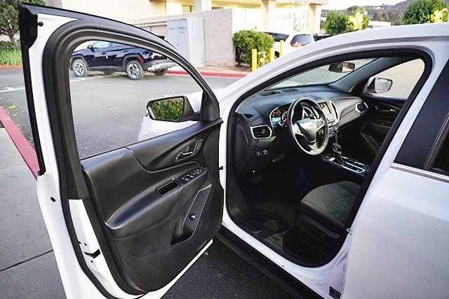 Used 2024 Chevrolet Equinox LT image 37