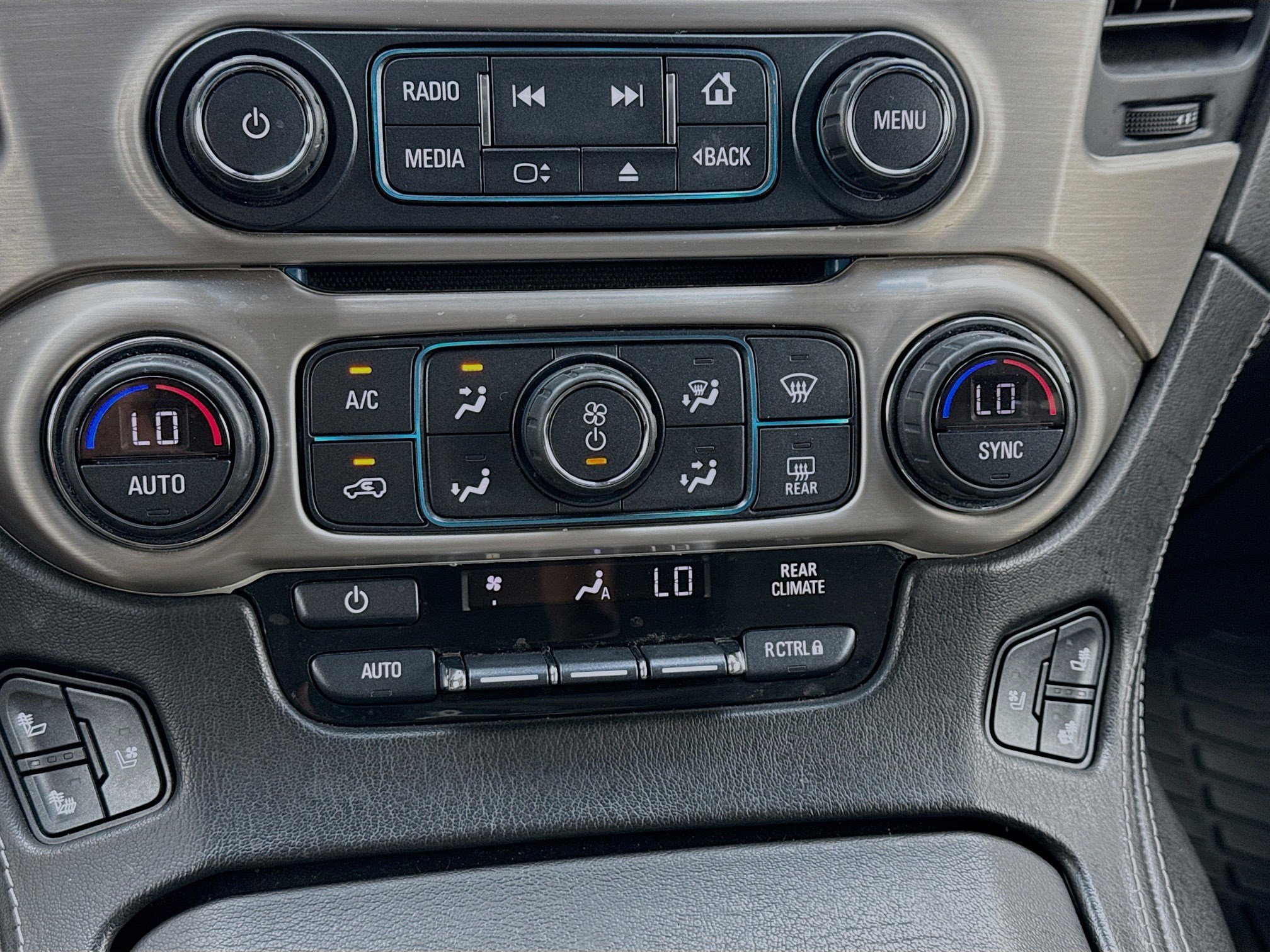 Used 2017 GMC Yukon Denali w/ Open Road Package image 12