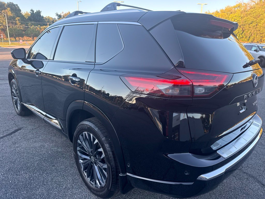Used 2026 Nissan Rogue Platinum w/ Platinum Premium Package AWD/4WD image 4