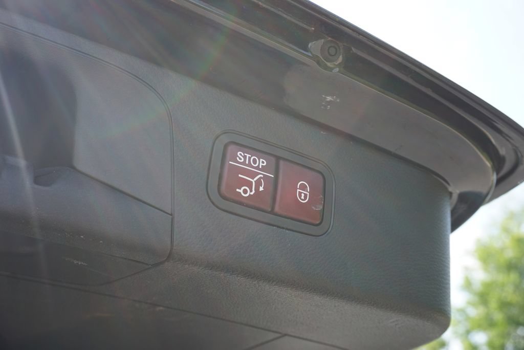 Certified 2021 Mercedes-Benz GLC 300 image 24