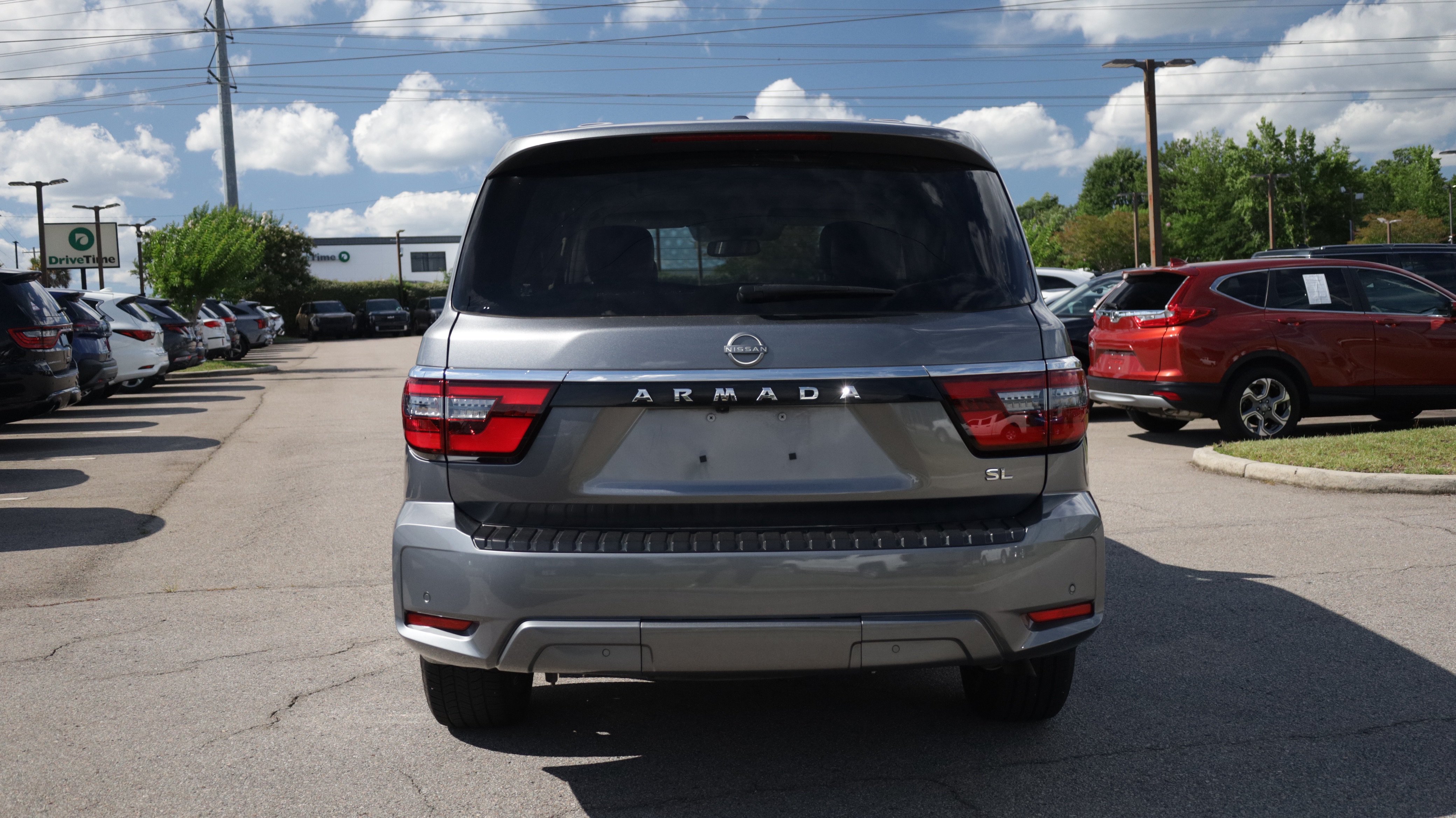 Used 2021 Nissan Armada SL w/ Captain's Chairs Package AWD/4WD image 3