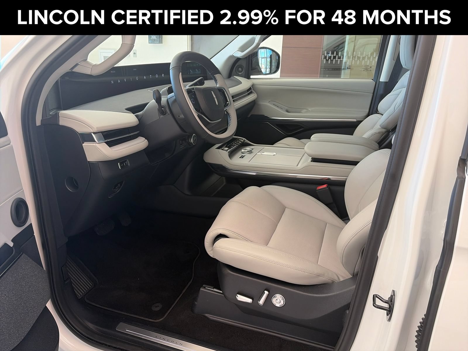 Certified 2026 Lincoln Navigator Reserve AWD/4WD image 11