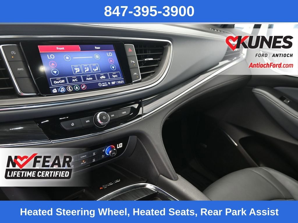 Used 2024 Buick Enclave Premium image 16