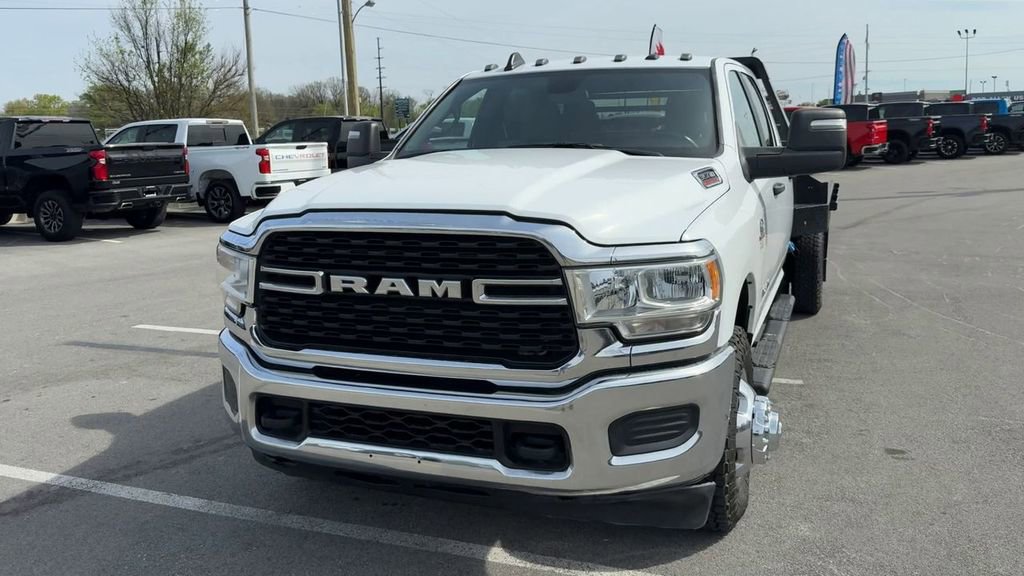 Used 2024 RAM 3500 SLT w/ Quick Order Package 2YG SLT AWD/4WD image 2