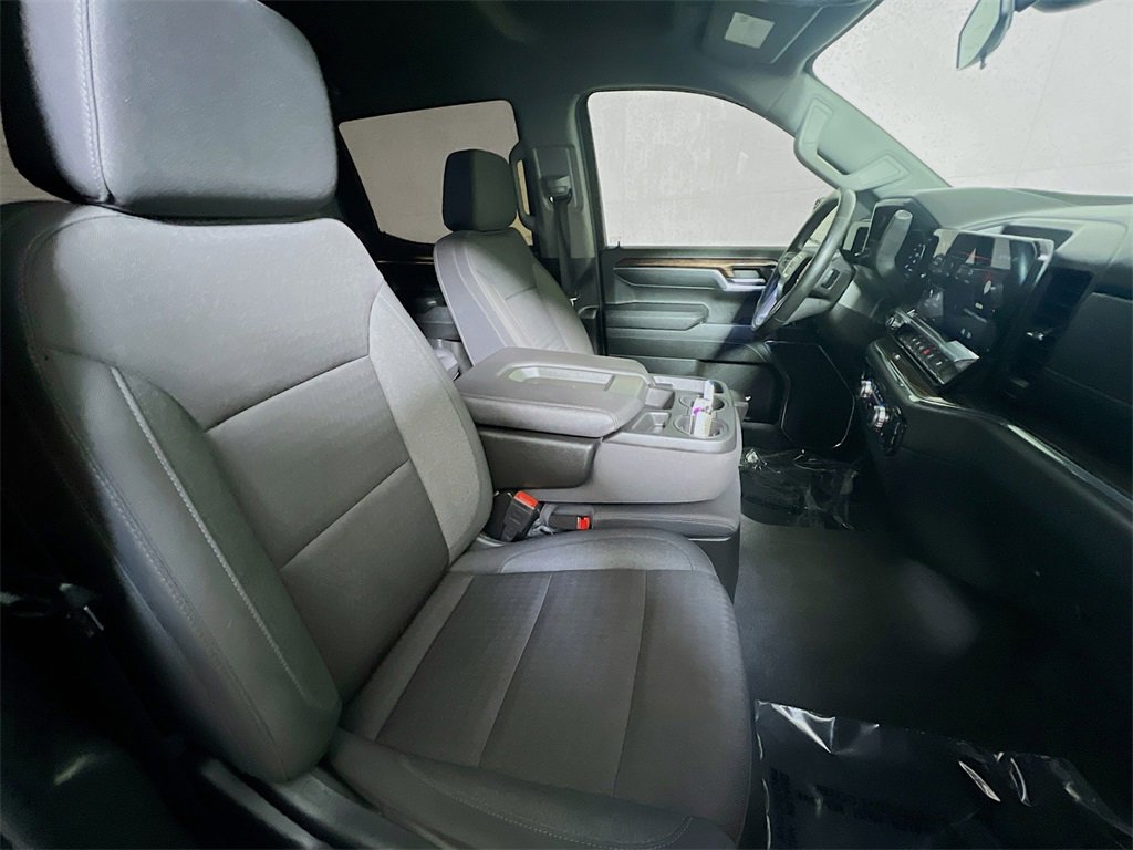 Used 2024 GMC Sierra 1500 Elevation image 24
