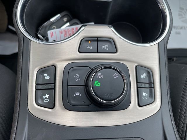 Used 2024 GMC Terrain Denali w/ Black Diamond Edition image 25