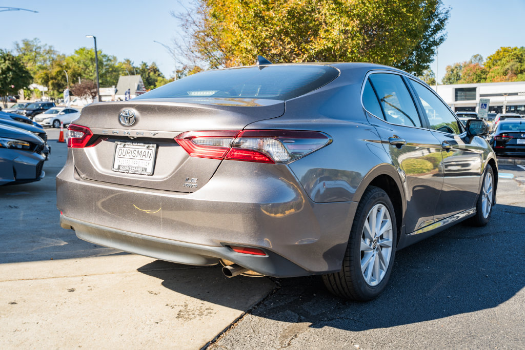 Used 2024 Toyota Camry LE w/ Cold Weather Package AWD/4WD image 4