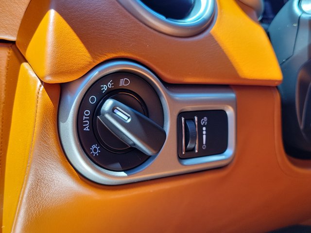 Used 2013 SRT Viper GTS w/ GTS Laguna Interior Pkg RWD image 16