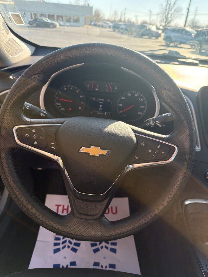 Used 2024 Chevrolet Malibu LT FWD image 11