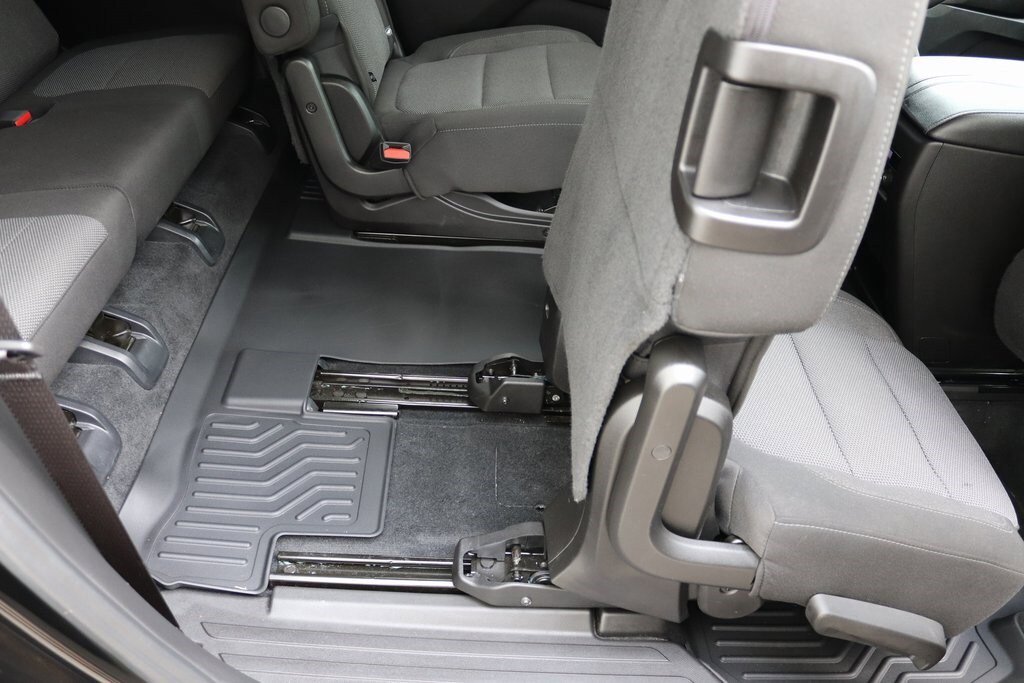 Used 2023 Chevrolet Traverse LT AWD/4WD image 36