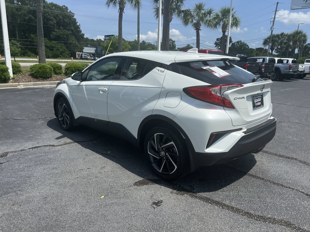 Used 2021 Toyota C-HR Limited FWD image 8