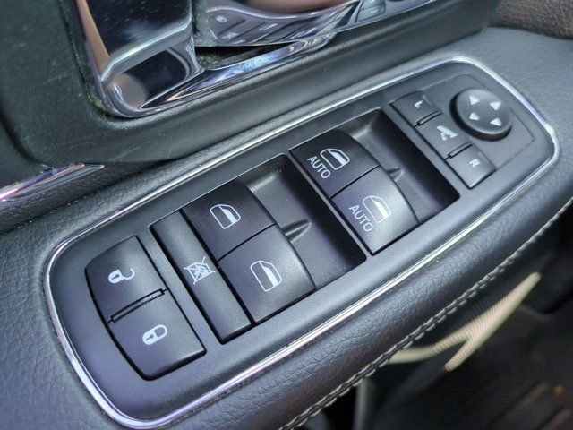 Used 2018 RAM 1500 Laramie w/ Convenience Group RWD image 25