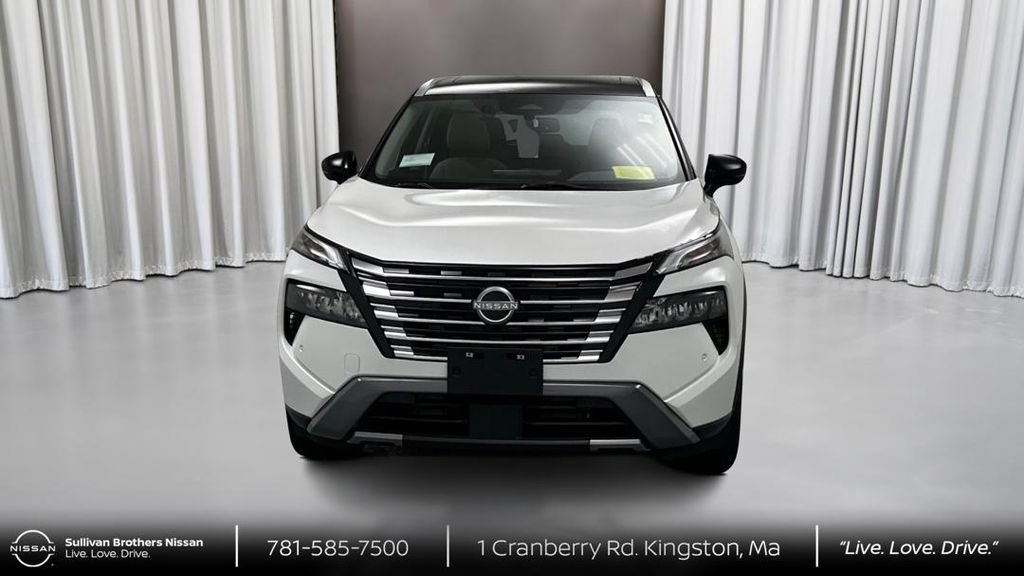 Used 2024 Nissan Rogue SL w/ SL Premium Package AWD/4WD image 2