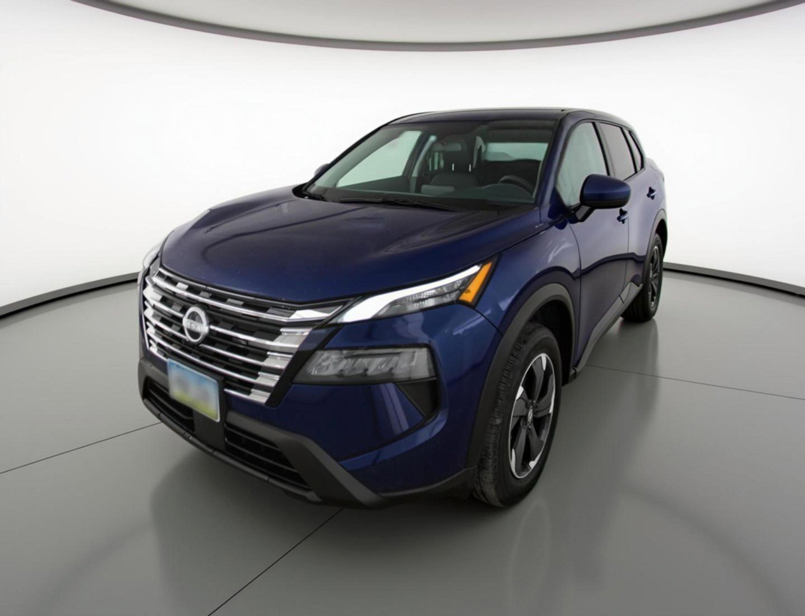 Used 2025 Nissan Rogue SV AWD/4WD image 3
