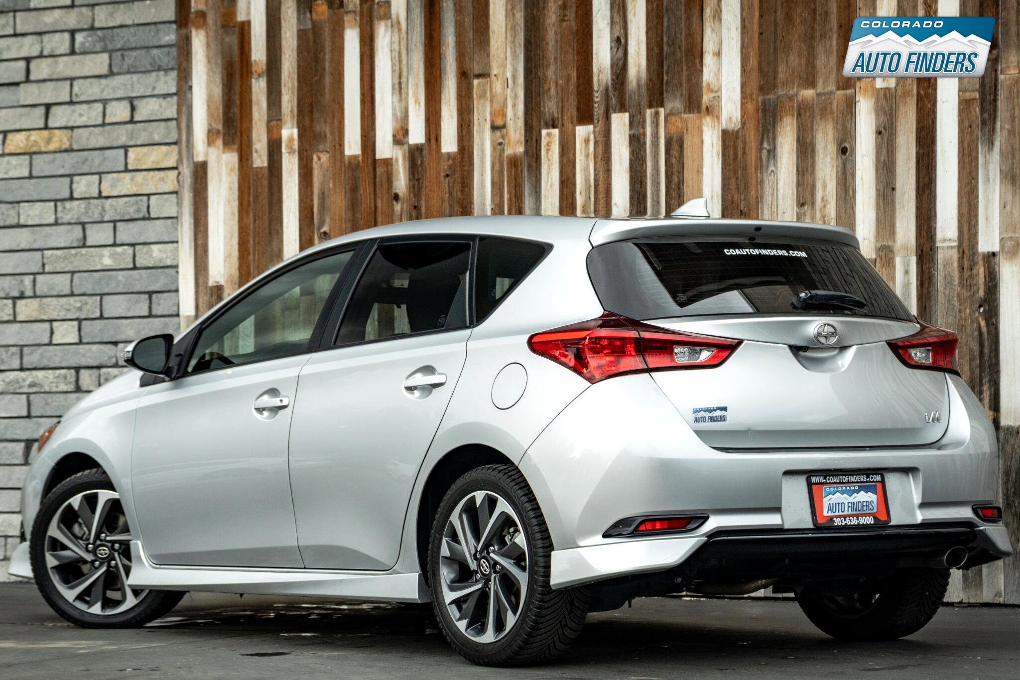 Used 2016 Scion iM image 3