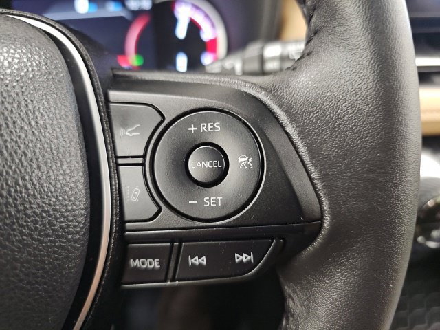 Certified 2025 Toyota RAV4 XLE Premium FWD image 21