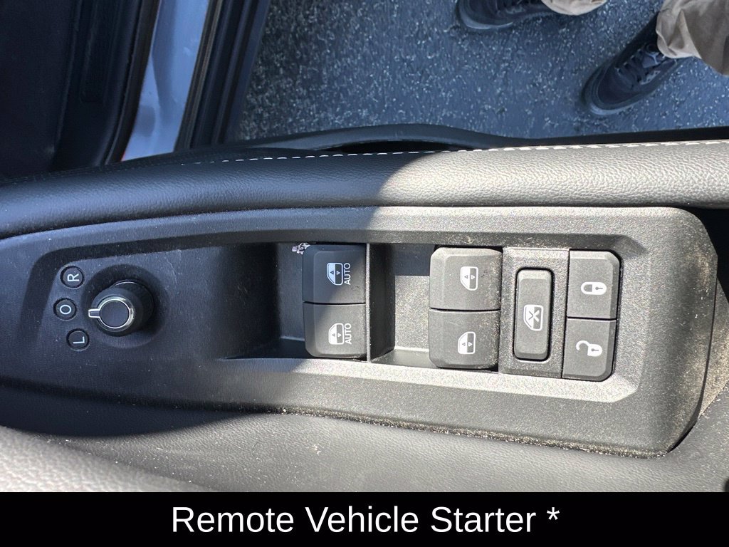 Used 2026 Jeep Grand Cherokee Limited AWD/4WD image 15