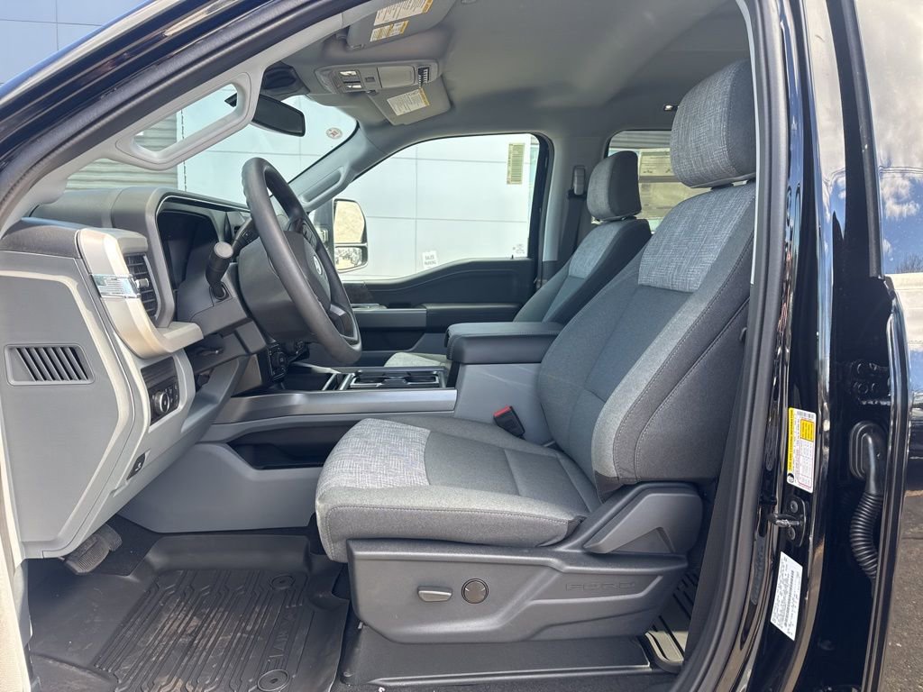 New 2026 Ford F350 XLT w/ XLT Premium Package image 11