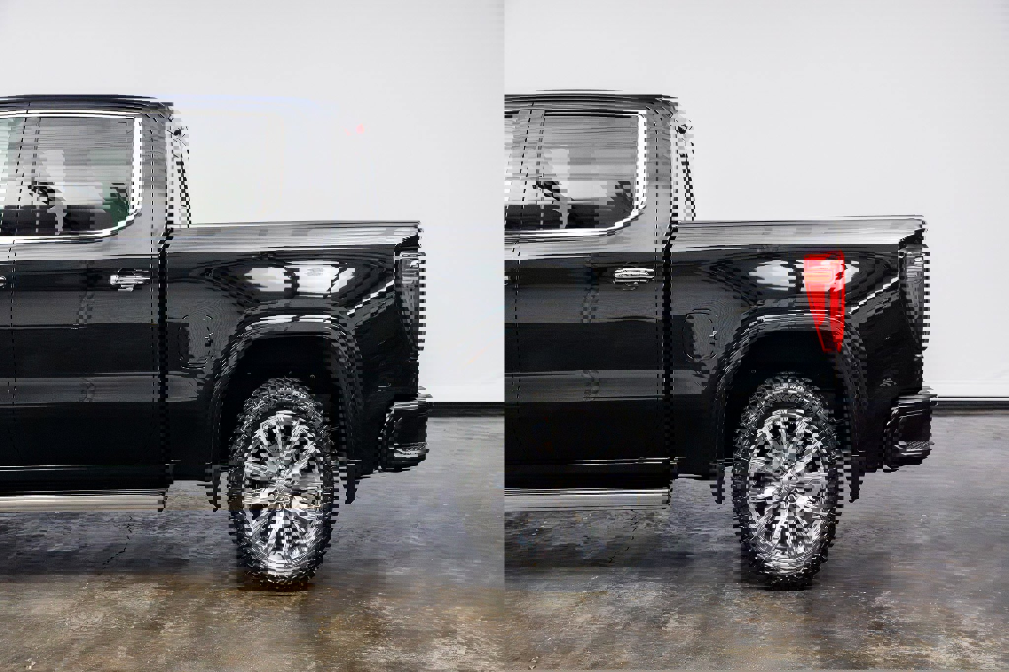 Used 2024 GMC Sierra 1500 Denali w/ Denali Reserve Package image 16