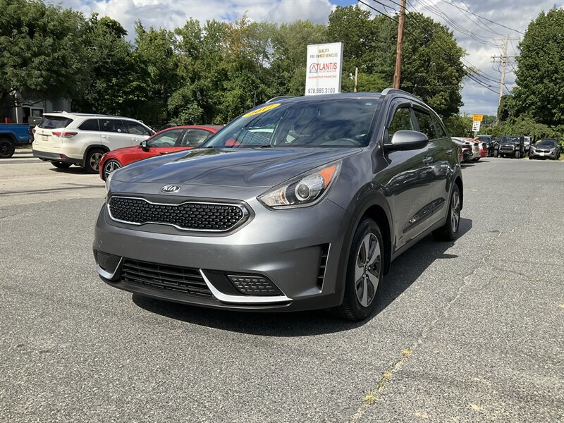 Used 2017 Kia Niro LX FWD image 1