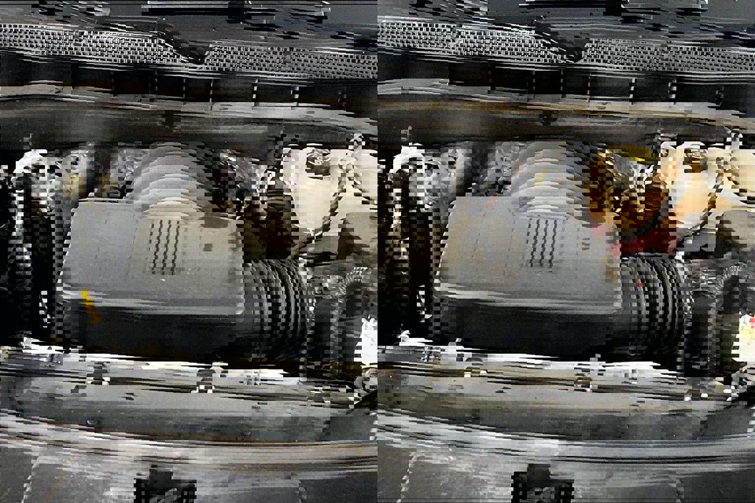 Used 2023 Chevrolet Suburban High Country image 32