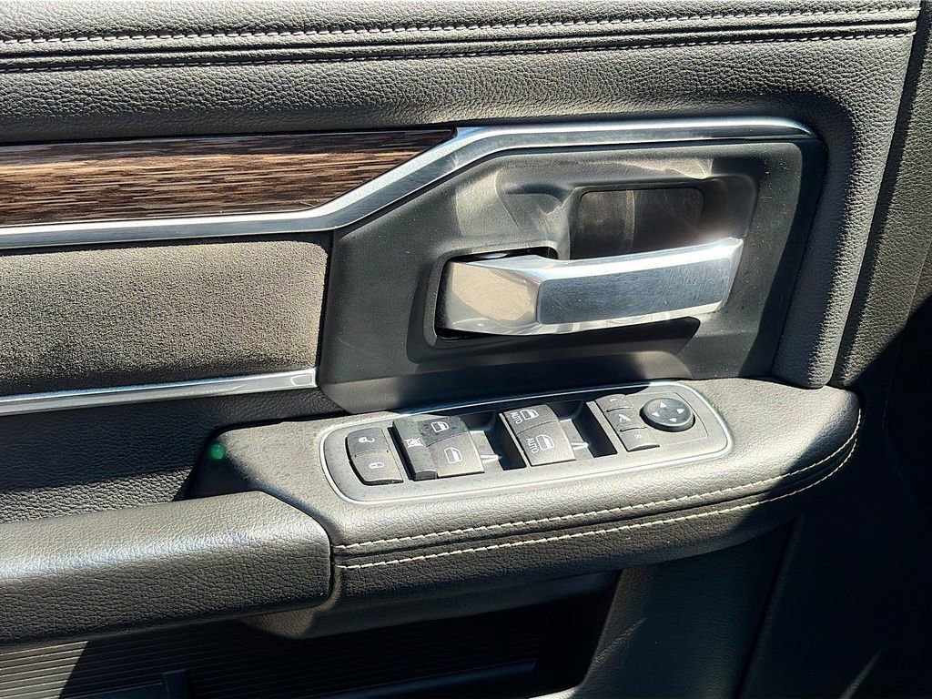 Used 2020 RAM 2500 Laramie AWD/4WD image 18