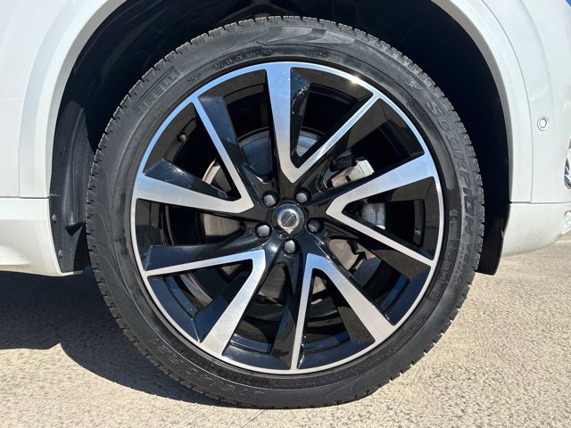 Certified 2024 Volvo XC90 B6 Plus w/ Protection Package Premier AWD/4WD image 11
