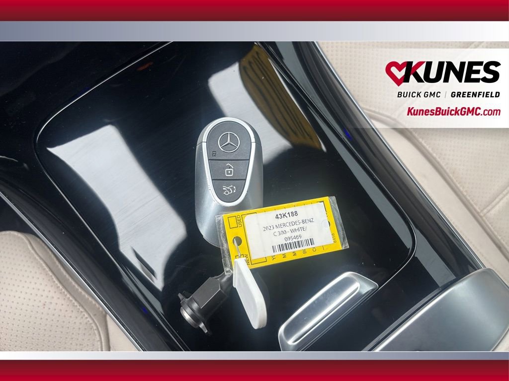 Used 2023 Mercedes-Benz C 300 4MATIC Sedan image 32
