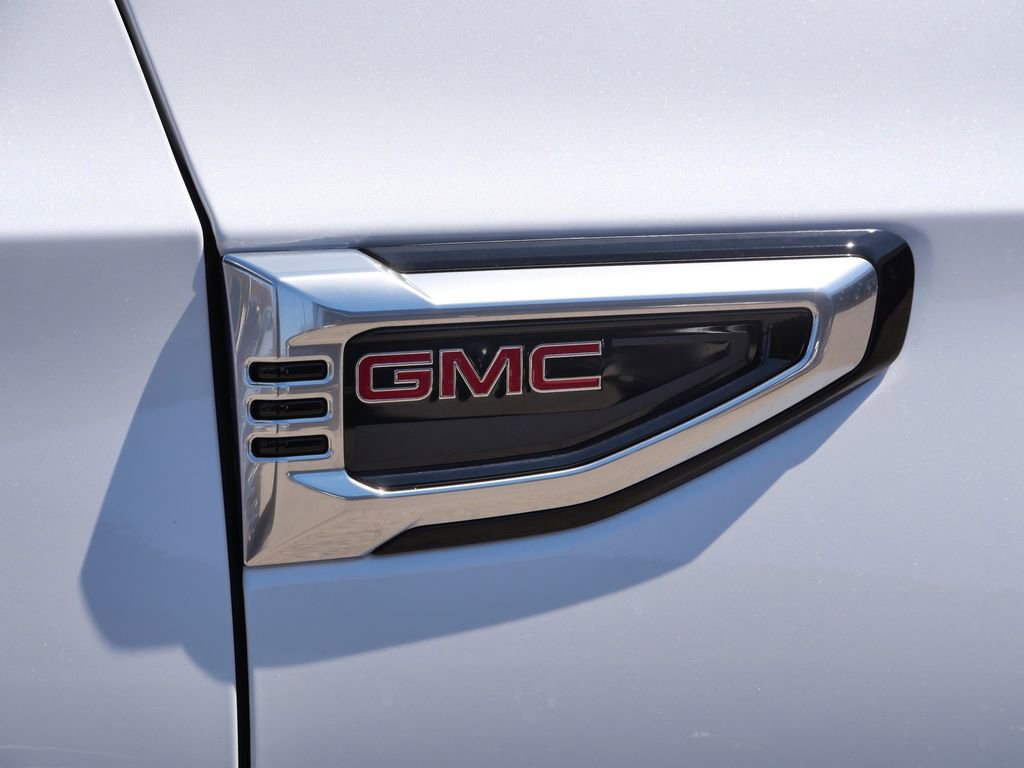 New 2026 GMC Yukon XL Denali w/ Denali Reserve Package image 21
