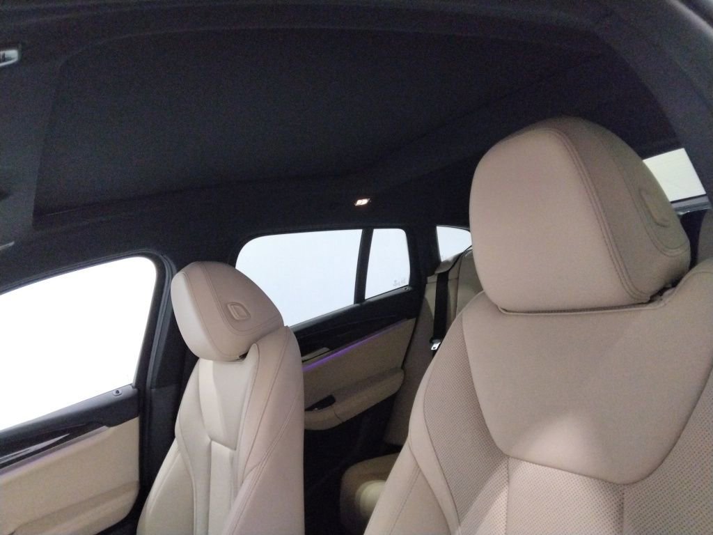 Used 2023 BMW X4 xDrive30i w/ Premium Package image 25