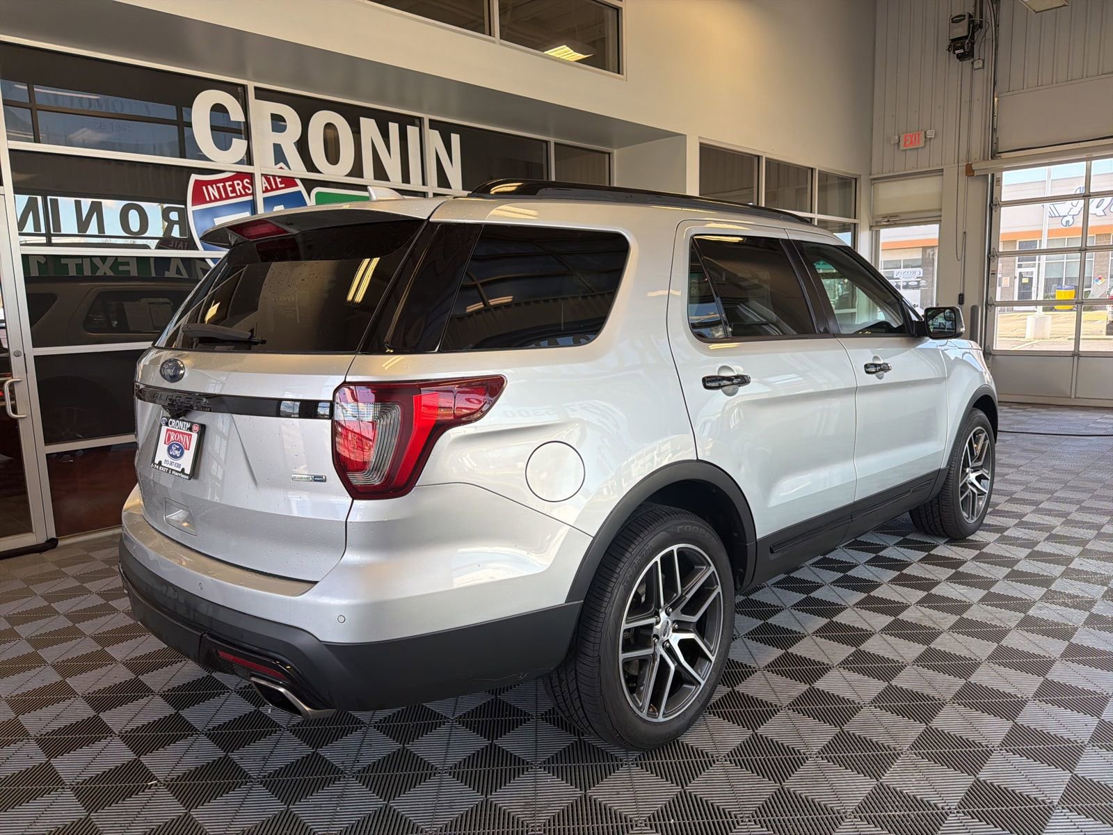 Used 2016 Ford Explorer Sport image 6