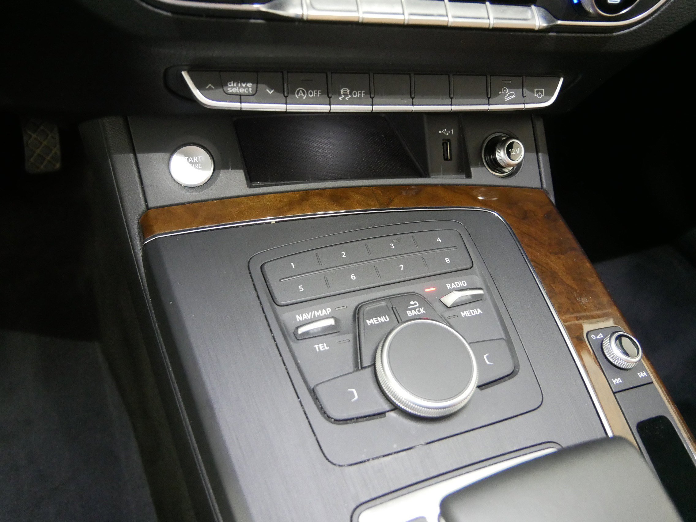 Used 2020 Audi Q5 2.0T Premium w/ Convenience Package image 29