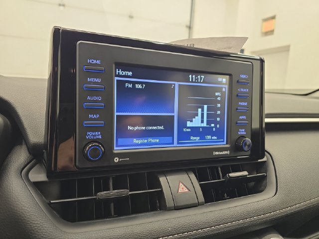 Used 2021 Toyota RAV4 XLE w/ XLE Grade Weather Package AWD/4WD image 21
