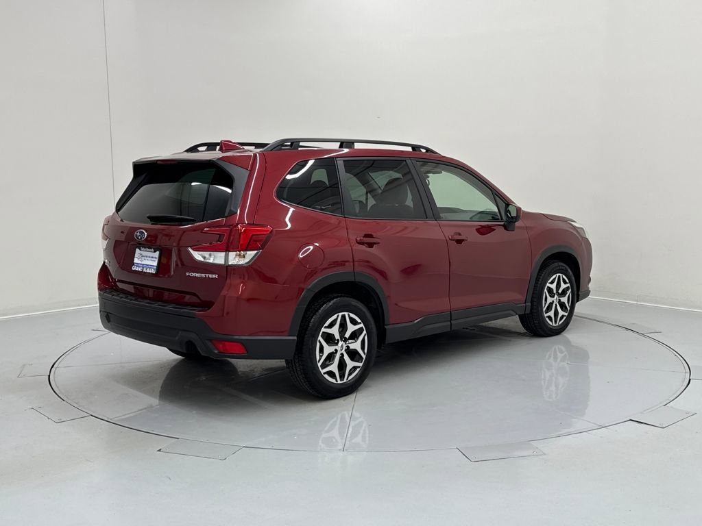 Certified 2022 Subaru Forester Premium image 6