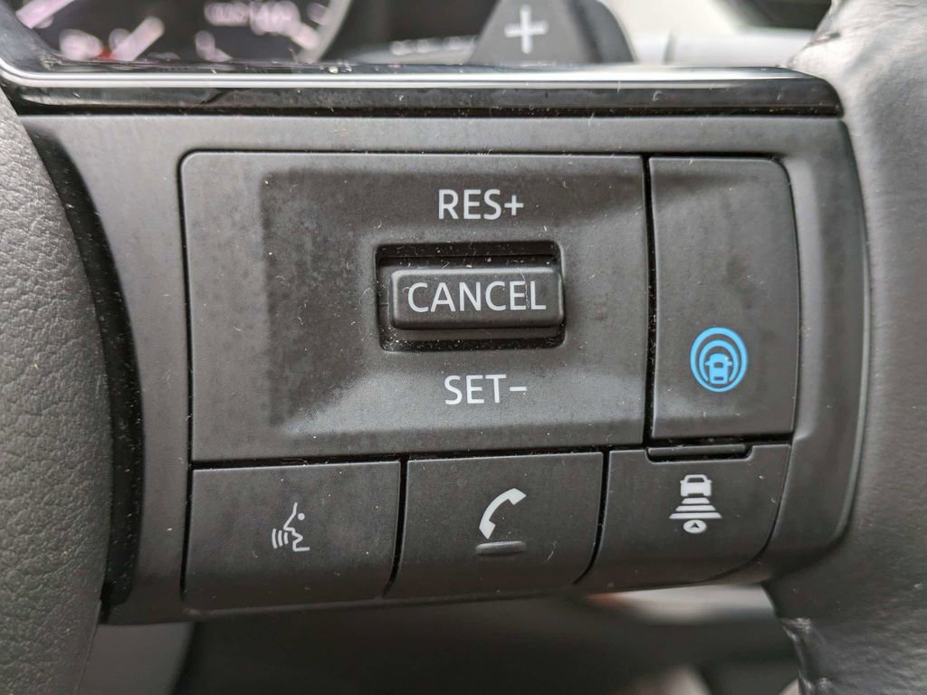 Used 2023 Nissan Rogue SL w/ SL Premium Package image 26