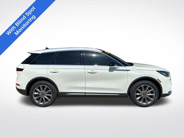 Used 2022 Lincoln Corsair FWD w/ Premium Package image 2