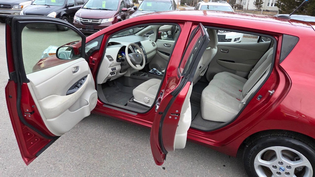 Used 2012 Nissan Leaf SV FWD image 19