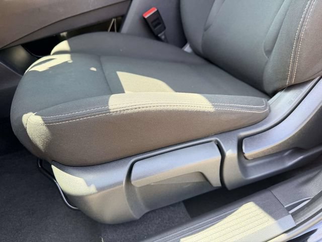Used 2024 Nissan Rogue S AWD/4WD image 15
