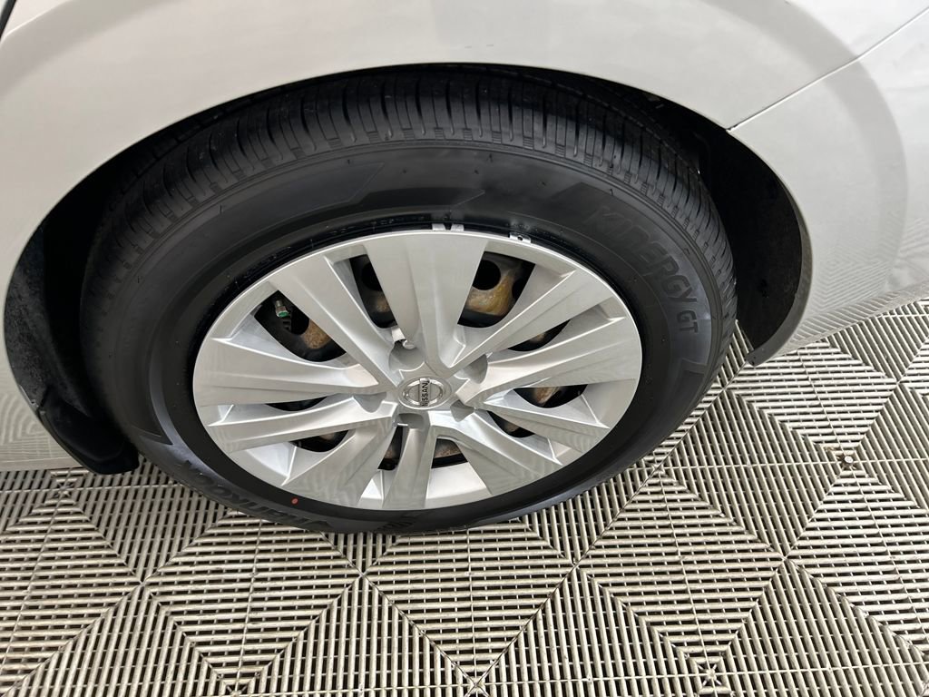 Used 2023 Nissan Sentra S image 9