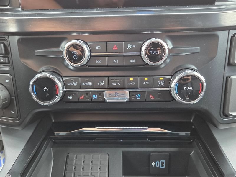 New 2026 Ford F250 Lariat w/ Black Appearance Package AWD/4WD image 46