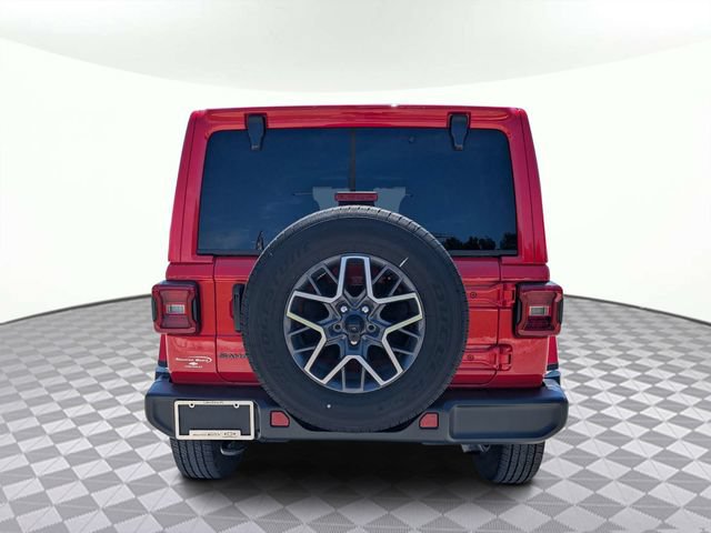 Used 2025 Jeep Wrangler Unlimited Sahara AWD/4WD image 4