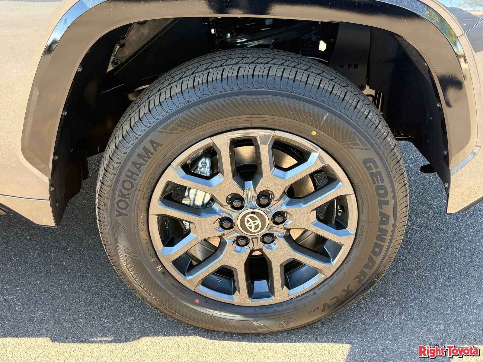 New 2026 Toyota Tundra Platinum AWD/4WD image 13