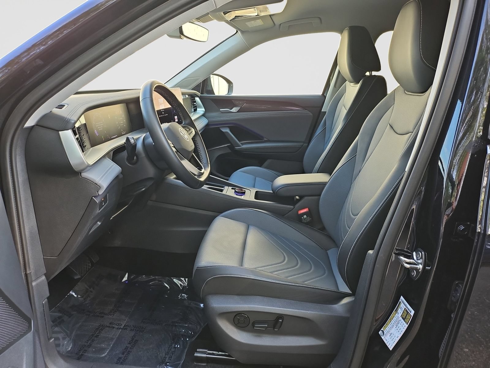 Used 2026 Volkswagen Tiguan SE AWD/4WD image 20